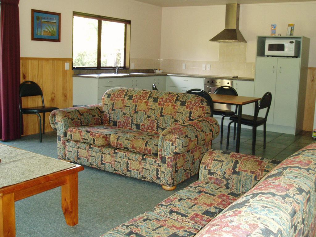 Whangarei Top 10 Holiday Park Extérieur photo